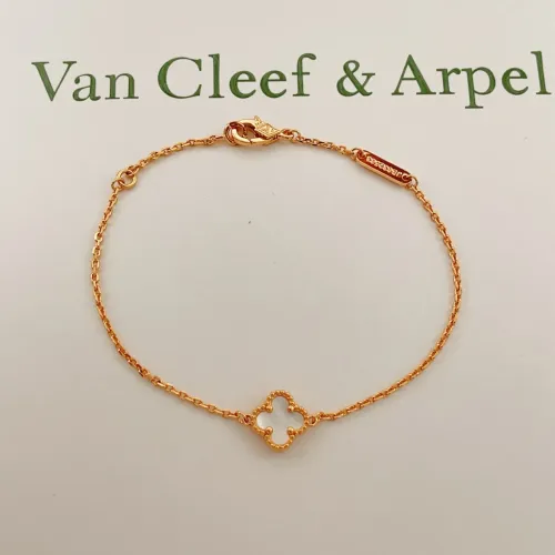 Van Cleef &amp; Arpels Bracelets For Women #1406619 $25.00 USD, Wholesale Replica Van Cleef &amp; Arpels Bracelets