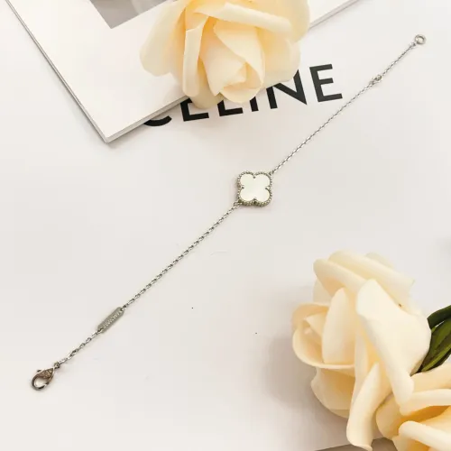 Replica Van Cleef & Arpels Bracelets For Women #1406638 $25.00 USD for Wholesale