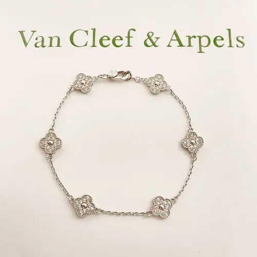 Van Cleef &amp; Arpels Bracelets For Women #1406658 $34.00 USD, Wholesale Replica Van Cleef &amp; Arpels Bracelets