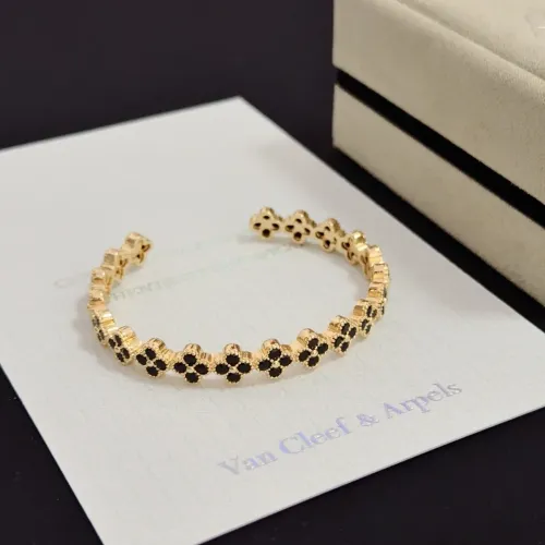 Replica Van Cleef & Arpels Bracelets For Women #1407100 $48.00 USD for Wholesale