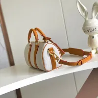 $172.00 USD Louis Vuitton AAA Quality Handbags #1393185