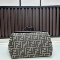 $82.00 USD Fendi AAA Quality Shoulder Bags For Women #1393567