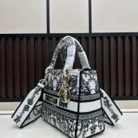 $112.00 USD Christian Dior AAA Quality Handbags For Women #1393618