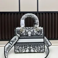 $112.00 USD Christian Dior AAA Quality Handbags For Women #1393618
