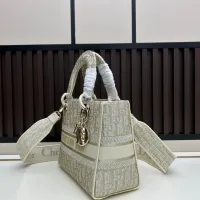 $112.00 USD Christian Dior AAA Quality Handbags For Women #1393622