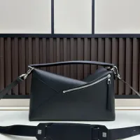 $240.00 USD LOEWE AAA Quality Messenger Bags For Women #1393628