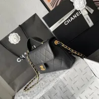 $115.00 USD Chanel AAA Quality Messenger Bags For Women #1393640