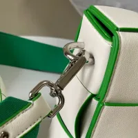 $102.00 USD Bottega Veneta BV AAA Quality Messenger Bags For Women #1393641