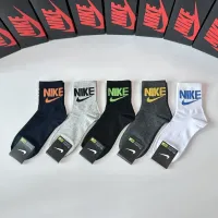 $27.00 USD Nike Socks #1396431
