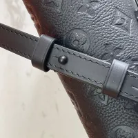 $140.00 USD Louis Vuitton AAA Man Messenger Bags #1397350