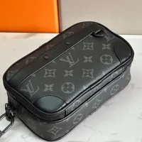 $132.00 USD Louis Vuitton AAA Man Messenger Bags #1397359