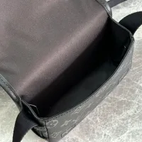 $140.00 USD Louis Vuitton AAA Man Messenger Bags #1397427