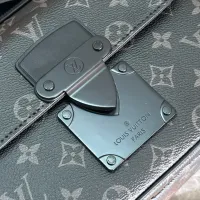$160.00 USD Louis Vuitton AAA Man Messenger Bags #1397431