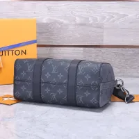 $140.00 USD Louis Vuitton AAA Man Messenger Bags #1397432