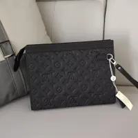 $96.00 USD Louis Vuitton AAA Man Pouches #1398211