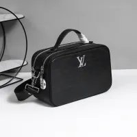 $108.00 USD Louis Vuitton AAA Man Messenger Bags #1398216