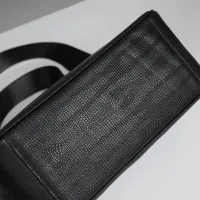 $108.00 USD Louis Vuitton AAA Man Messenger Bags #1398216