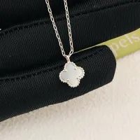 $25.00 USD Van Cleef & Arpels Necklaces For Women #1398243