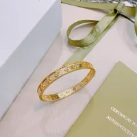 $39.00 USD Van Cleef & Arpels Bracelets #1398395