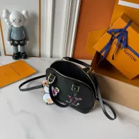 $68.00 USD Louis Vuitton AAA Quality Handbags For Women #1398417