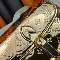$72.00 USD Louis Vuitton AAA Quality Messenger Bags For Women #1398468