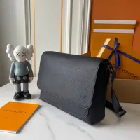 $76.00 USD Louis Vuitton AAA Man Messenger Bags #1398475