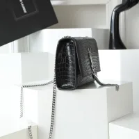 $76.00 USD Yves Saint Laurent YSL AAA Quality Messenger Bags For Women #1398507