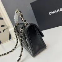 $88.00 USD Chanel AAA Quality Messenger Bags For Women #1398784