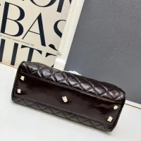 $98.00 USD Chanel AAA Quality Handbags For Women #1398904