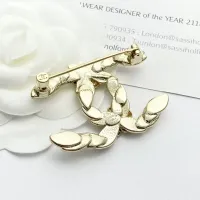 $32.00 USD Chanel Brooches For Women #1399010
