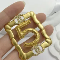 $34.00 USD Chanel Brooches For Women #1399011