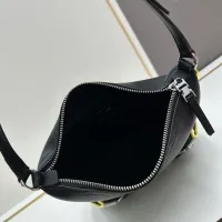 $98.00 USD Givenchy AAA Quality Messenger Bags For Women #1399171