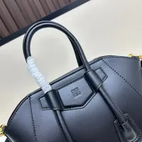 $102.00 USD Givenchy AAA Quality Handbags For Women #1399489