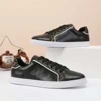 $72.00 USD Fendi Casual Shoes For Men #1400168