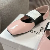 $92.00 USD Givenchy Flat Shoes For Women #1400782