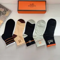 $27.00 USD Hermes Socks #1401191
