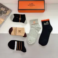 $27.00 USD Hermes Socks #1401191