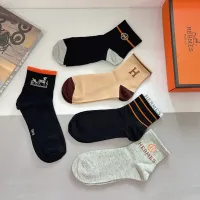 $27.00 USD Hermes Socks #1401191