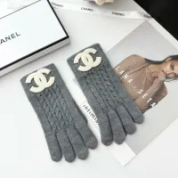 $38.00 USD Chanel Gloves #1401356