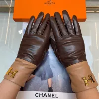 $60.00 USD Hermes Gloves For Women #1401365