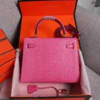 $98.00 USD Hermes AAA Quality Handbags For Women #1401415