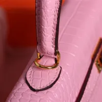 $98.00 USD Hermes AAA Quality Handbags For Women #1401417