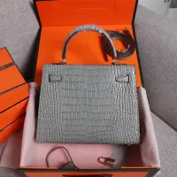 $98.00 USD Hermes AAA Quality Handbags For Women #1401427