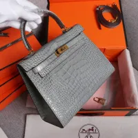 $98.00 USD Hermes AAA Quality Handbags For Women #1401427