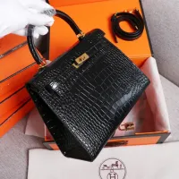 $98.00 USD Hermes AAA Quality Handbags For Women #1401435