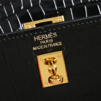 $98.00 USD Hermes AAA Quality Handbags For Women #1401435