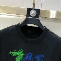 $48.00 USD Louis Vuitton LV Hoodies Long Sleeved For Men #1402473