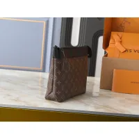 $45.00 USD Louis Vuitton LV Toilet Pouches #1402837