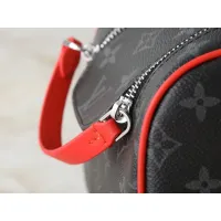 $48.00 USD Louis Vuitton LV Cosmetic Pouches #1402857