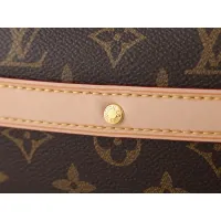 $52.00 USD Louis Vuitton Messenger Bags For Women #1402871